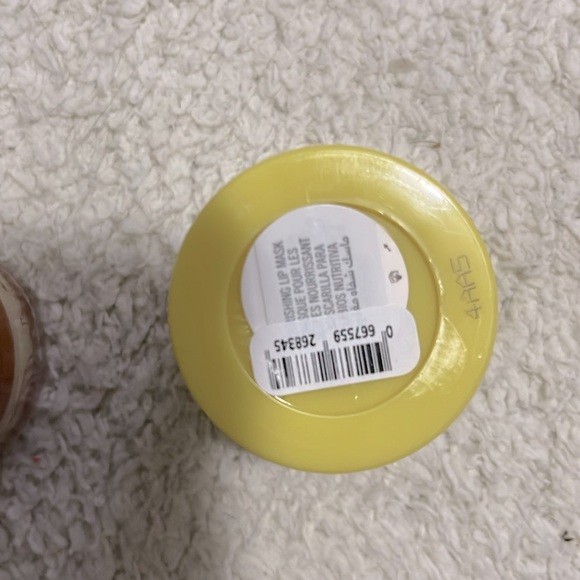 NIP- Bath & Body Works. Banana Bananza Lip Mask  & Lip Scrub - Picture 3 of 5